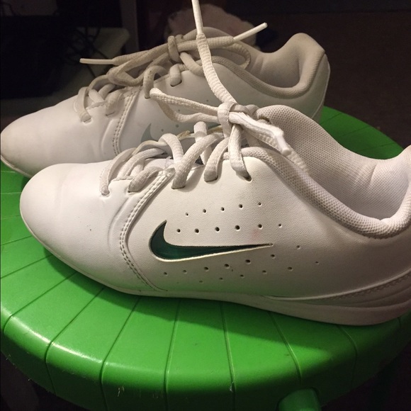 Nike youth cheer shoes