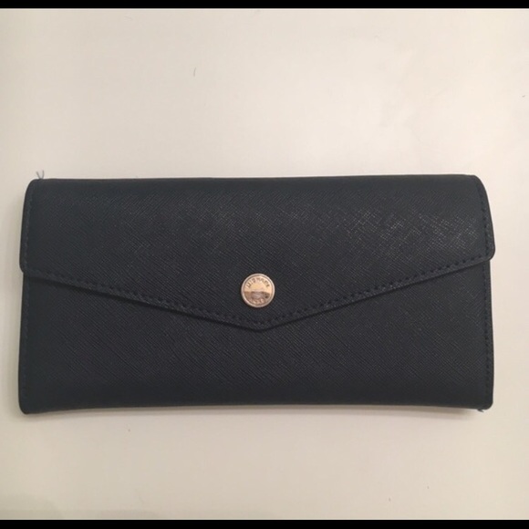 Michael Kors Handbags - Michael Kors leather navy wallet