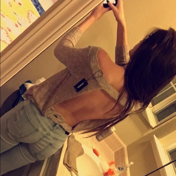 Off the shoulder open back sweater - Picture 1 of 4