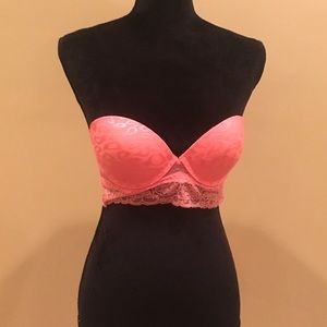Peach strapless bra