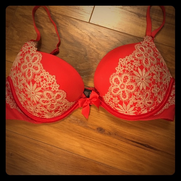 VS coral with ivory lace push up bra