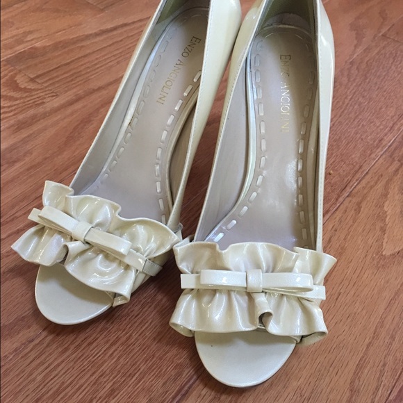 Enzo Angiolini Pumps