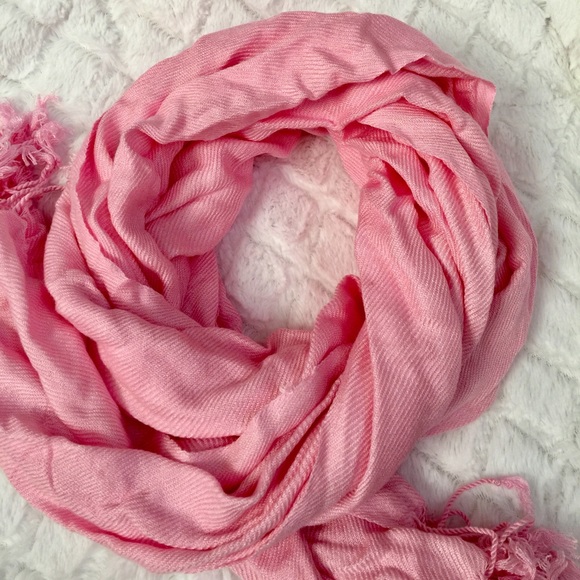 Wrap/Scarf bundle - Picture 3 of 4