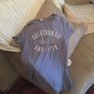 Abercrombie t shirt