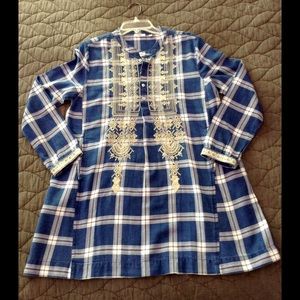 Dylan, size M boho plaid tunic with lace