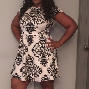 WORN ONCE. Black and cream detailed 👗