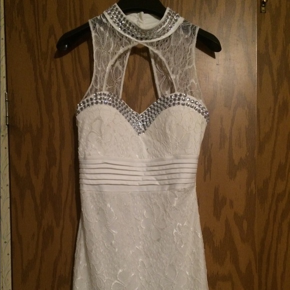 White Dress - Picture 2 of 4