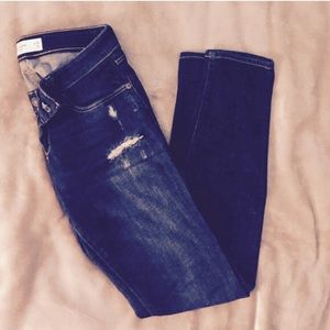 🌿Abercrombie dark wash skinny jeans🍃