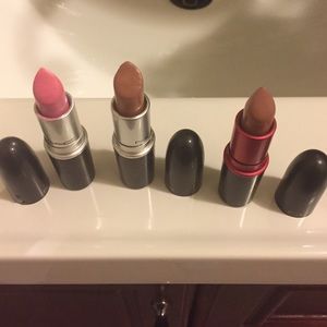 MAC Lipsticks will ship tomorrow :)