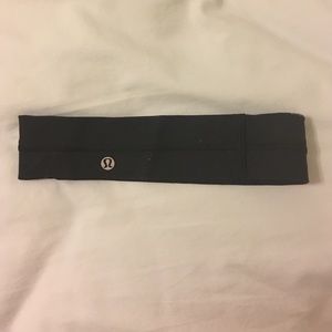 Black lulu headband!