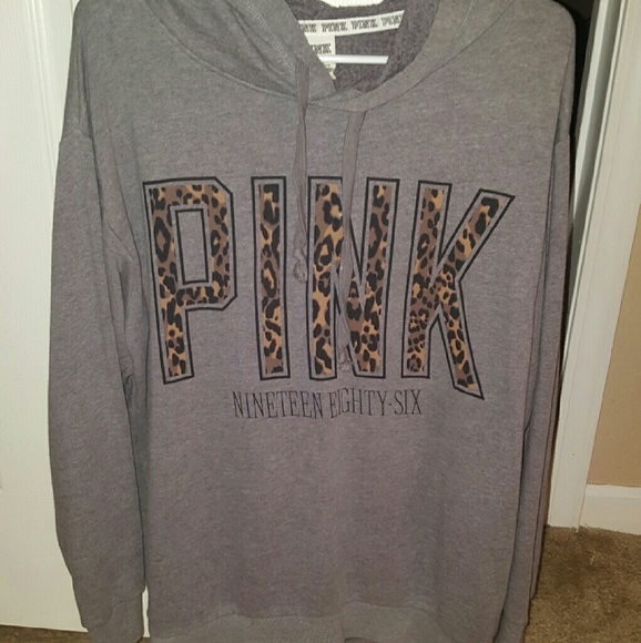 PINK Victoria's Secret Tops - 🚫 Traded to Jaycee VS Pink cheetah hoodie