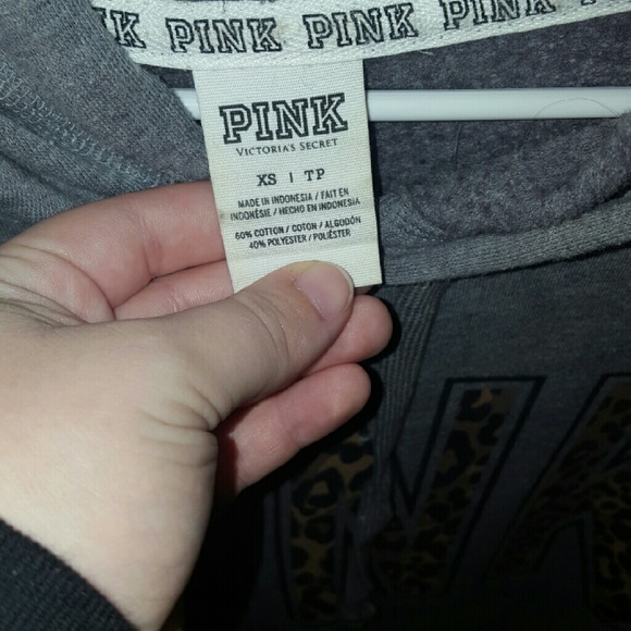 🚫 Traded to Jaycee VS Pink cheetah hoodie - Picture 2 of 2