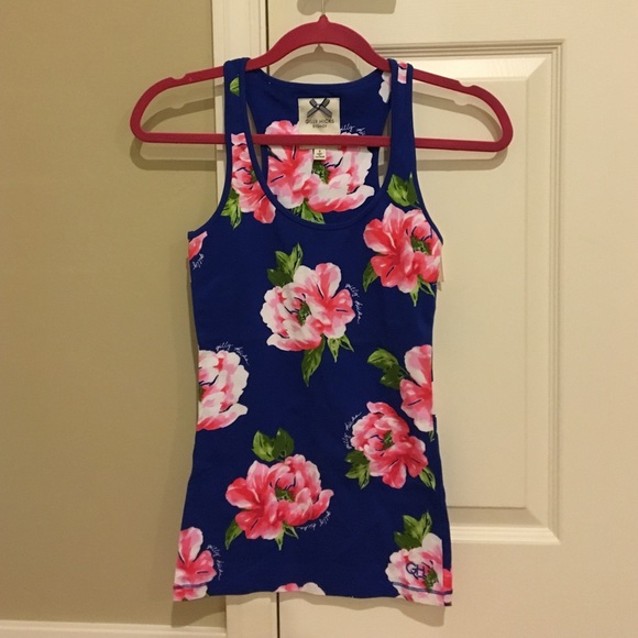Gilly Hicks floral top