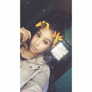 Meet your Posher, Daniela