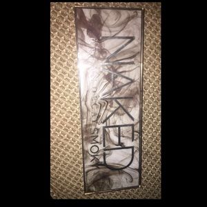 Urban Decay Naked Smoky Palette