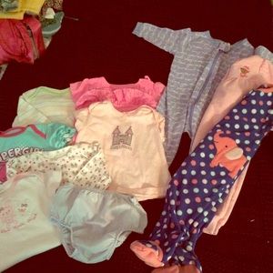 Girl's 3-6 month lot of clothes