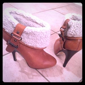 DV Fur lined heeled booties