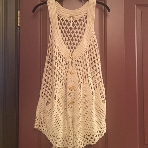 One day sale 🎉 Free People cream sweater vest