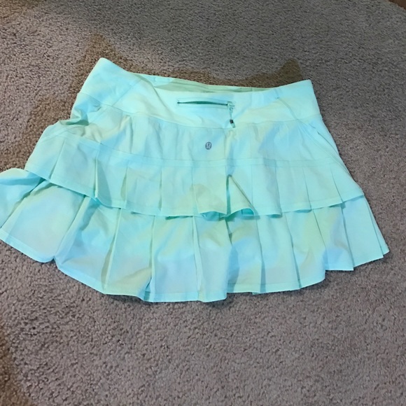 Mint lululemon pace setter skirt