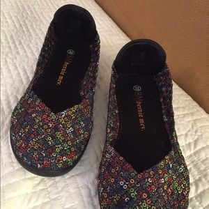 NWOT 'Catwalk' Sneaker Sz39 by Bernie Mev