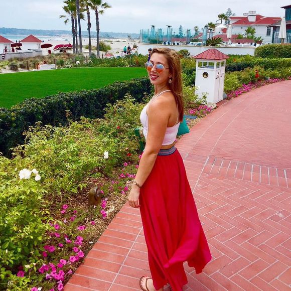 Meet your Posher, Emma