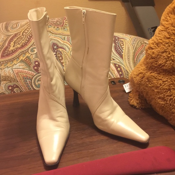 gianni bini white boots