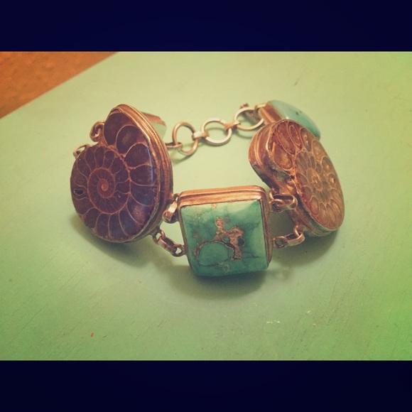 Turquoise shell bracelet