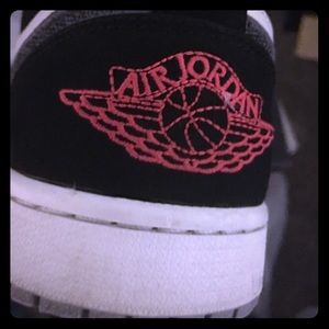 Nike air Jordan 1 lows black infrared  grey 10.5