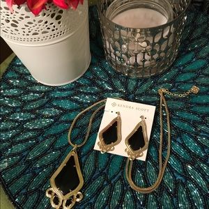 Kendra Scott Necklace Set
