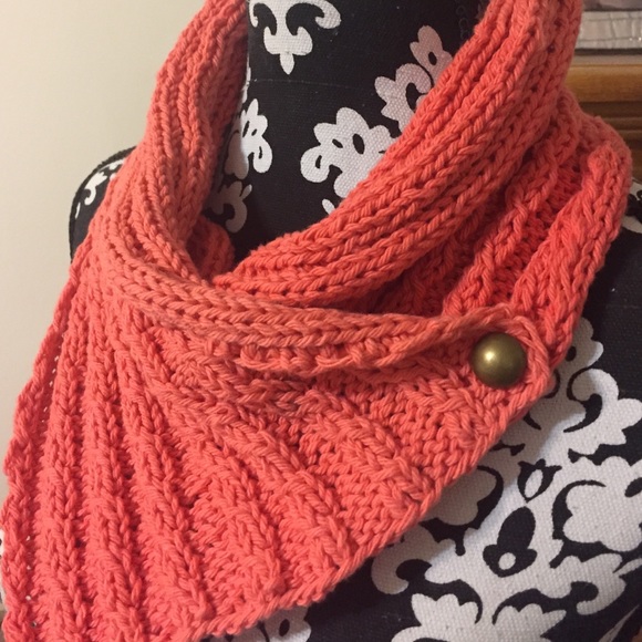 Handmade small wrap - Picture 3 of 4