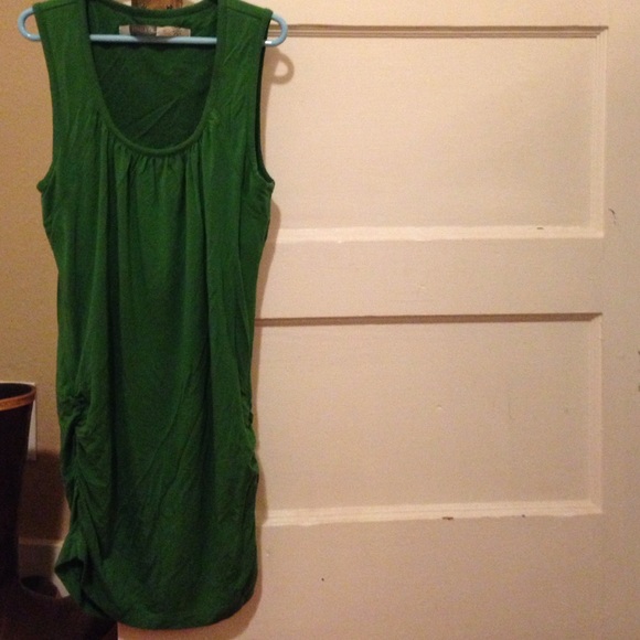 Green short sleeve shirt