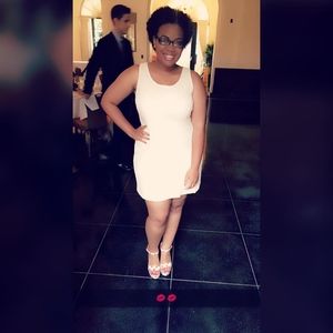 Meet your Posher, Damika