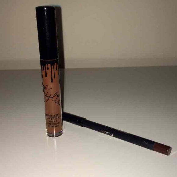 Kylie Cosmetics True Brown K Lip Kit