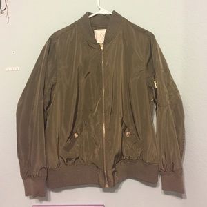 ✨NEW✨ Olive Green Bomber Jacket