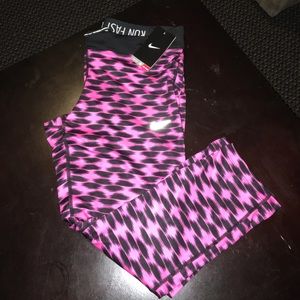 NWT Nike workout capris