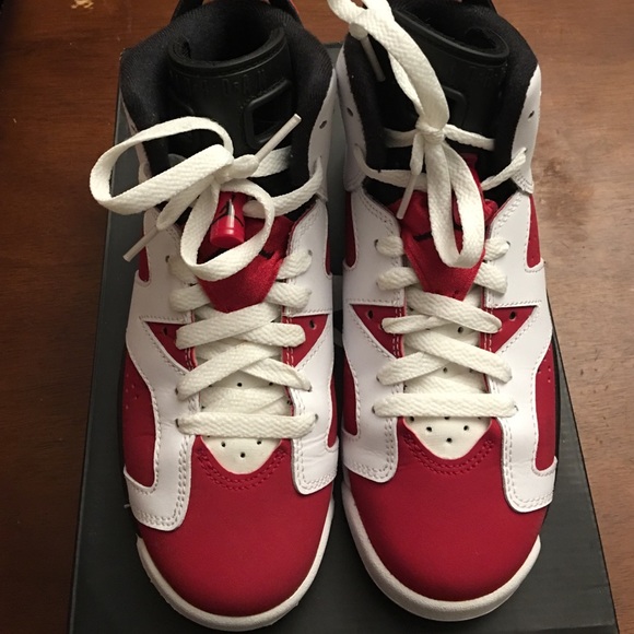 Jordan 6 "carmine" Size 4Y (size 6 in women's)