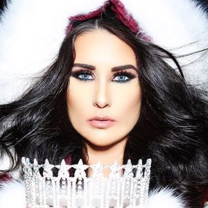 Meet your Posher, Ariane