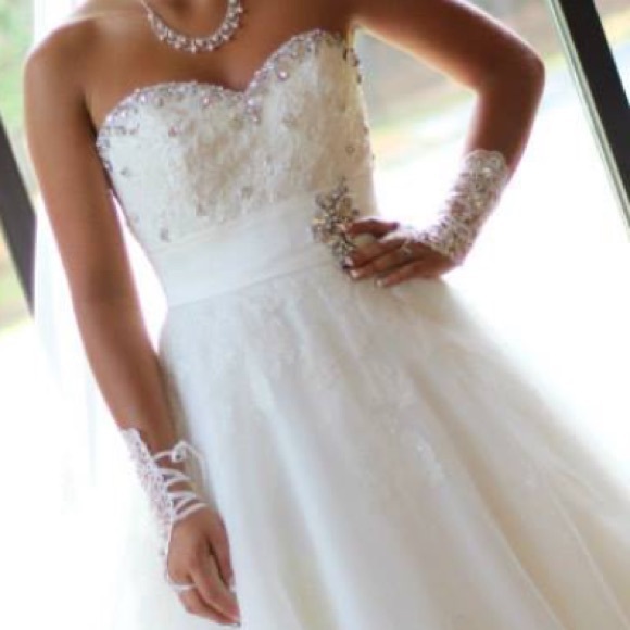 Ivory Wedding Dress ! - Picture 4 of 4