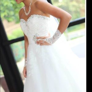 Ivory Wedding Dress !