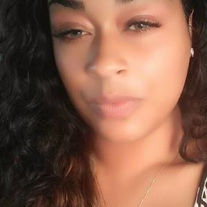 Meet your Posher, Candace