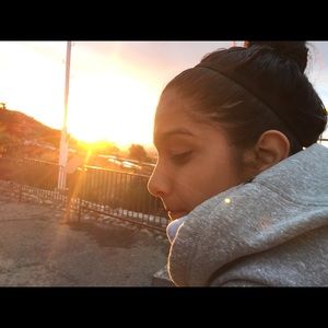 Meet your Posher, Cassandra