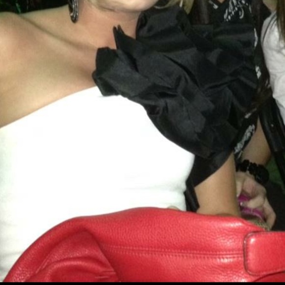 Dress - Picture 2 of 3