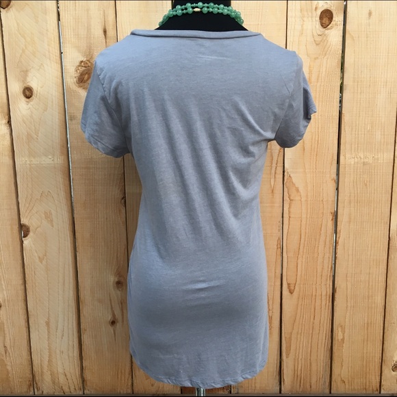 Minnie Dear Santa T-shirt - Picture 3 of 4