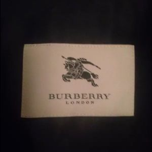 Authentic Burberry Men's Trenchcoat