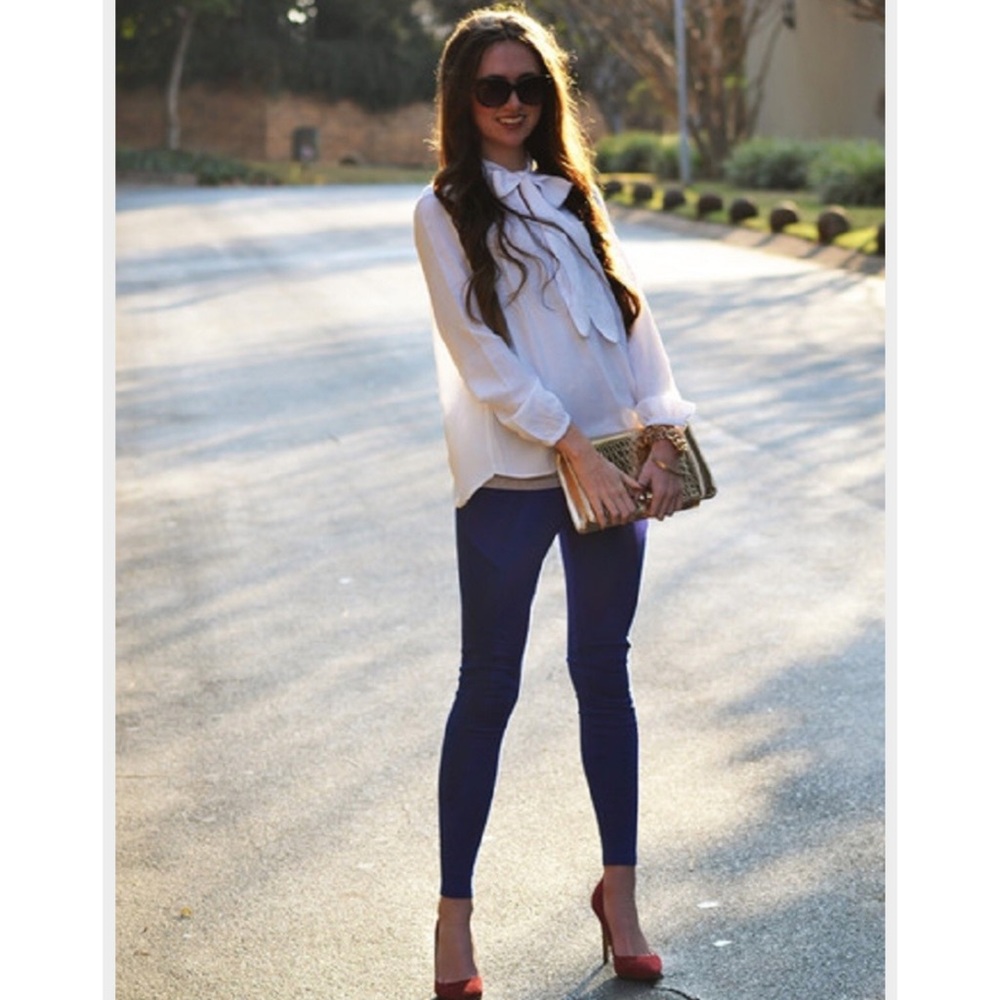 LAST ONE SALE! ๐ธNavy Leggings - Picture 4 of 5