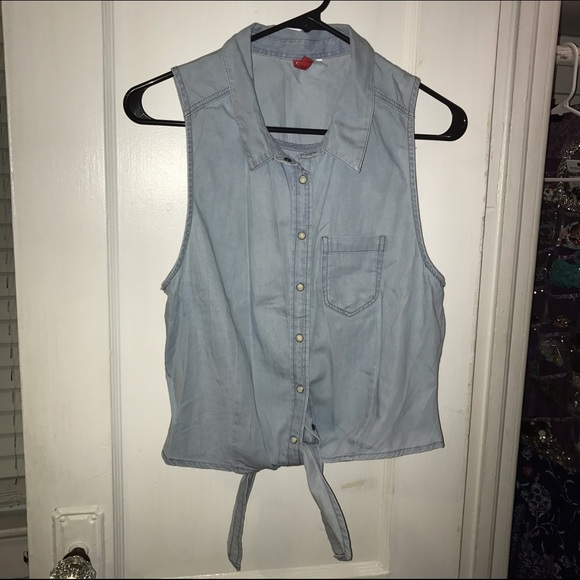 H&M Tops - H&M Top used size 8