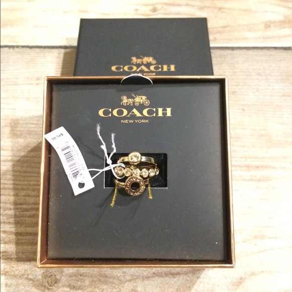 Coach Jewelry - 🎉HP🎉 NWT Gold Coach Circle stackable rings