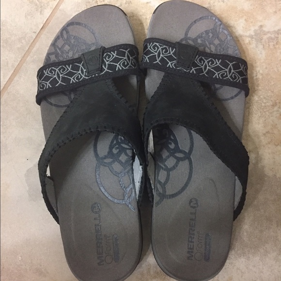 MERRELL Qform shoes