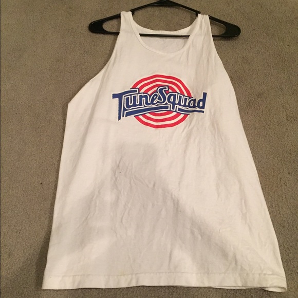 Lola tune squad jersey