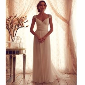 **major sale** White Long Boho Wedding Gown